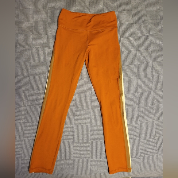 Zyia Compression Leggings - Picture 3 of 5